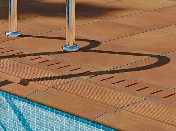 Suelos antideslizantes exterior piscinas
